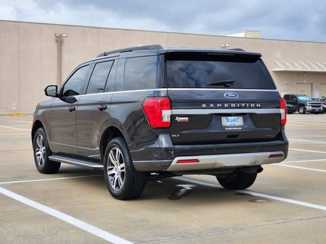 Certified 2022 Ford Expedition XLT image 5