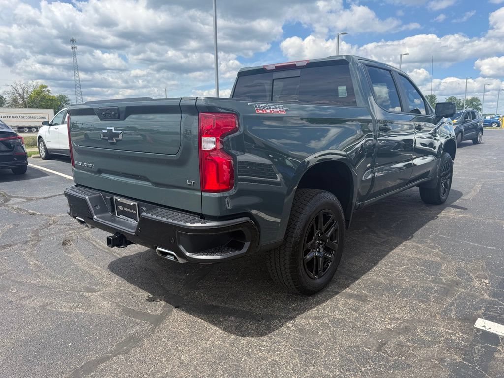 Used 2025 Chevrolet Silverado 1500 LT Trail Boss w/ LT Trail Boss Premium Package AWD/4WD image 3