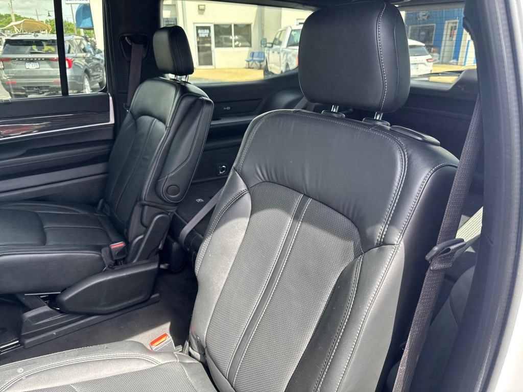 Used 2022 Jeep Wagoneer Series III w/ Convenience Group I AWD/4WD image 31