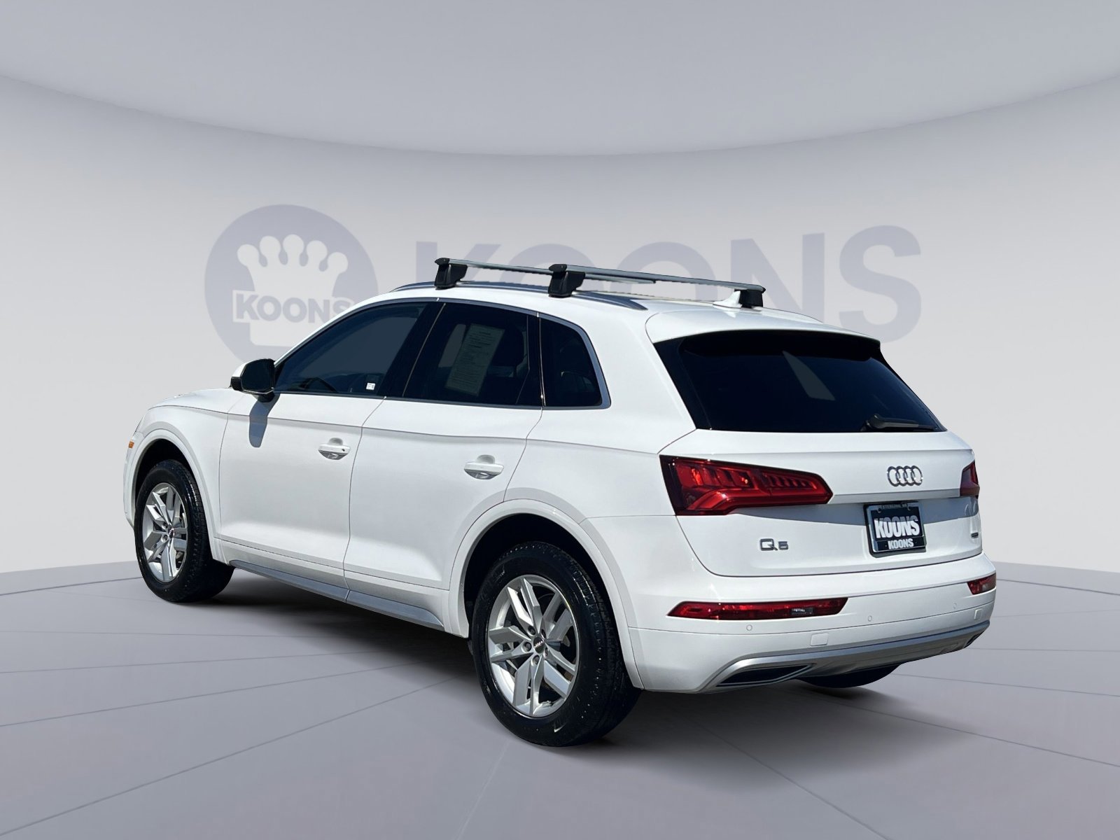 Used 2020 Audi Q5 2.0T Premium w/ Convenience Package image 3