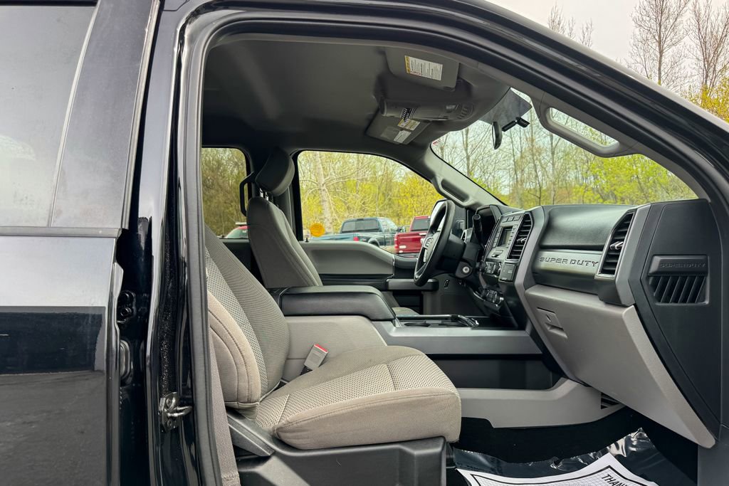 Certified 2019 Ford F250 XLT w/ XLT Value Package AWD/4WD image 16