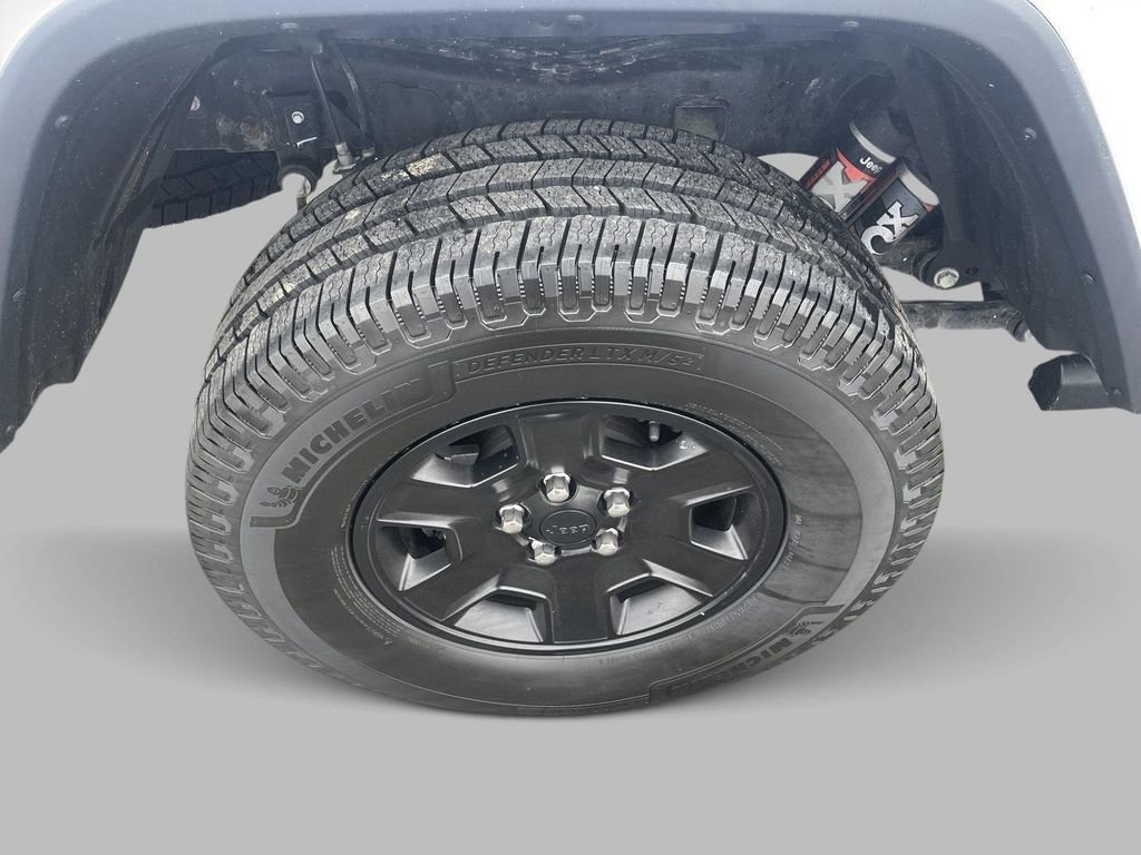 Used 2021 Jeep Gladiator Mojave image 11