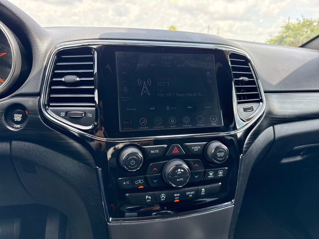 Used 2020 Jeep Grand Cherokee Altitude AWD/4WD image 18