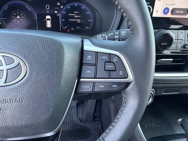 Used 2025 Toyota Grand Highlander AWD Hybrid image 25
