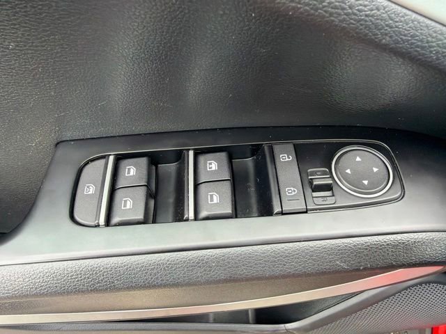 Used 2024 Kia Soul LX w/ Option Group 015 FWD image 13