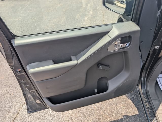 Used 2019 Nissan Frontier S w/ Work Truck Package RWD image 13