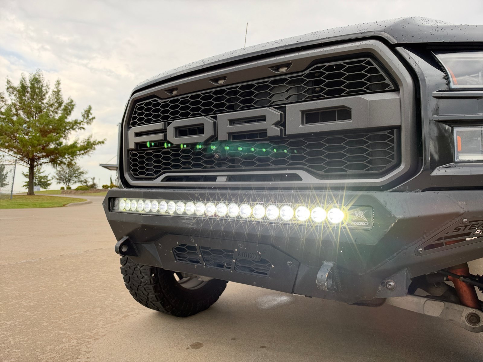Certified 2019 Ford F150 Raptor w/ Equipment Group 802A Luxury AWD/4WD image 34