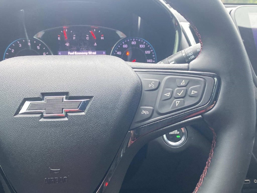 Used 2023 Chevrolet Equinox RS FWD image 33