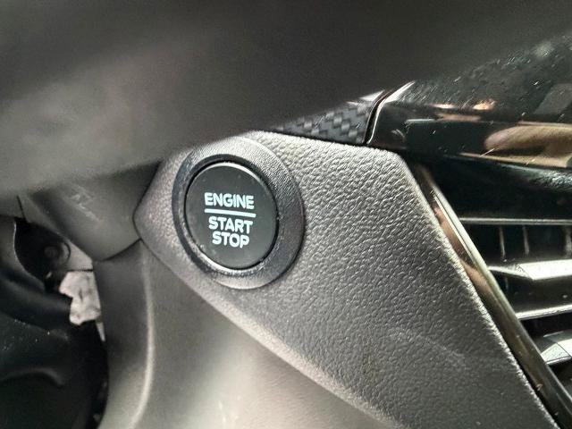 Certified 2024 Ford Escape ST-Line AWD/4WD image 21