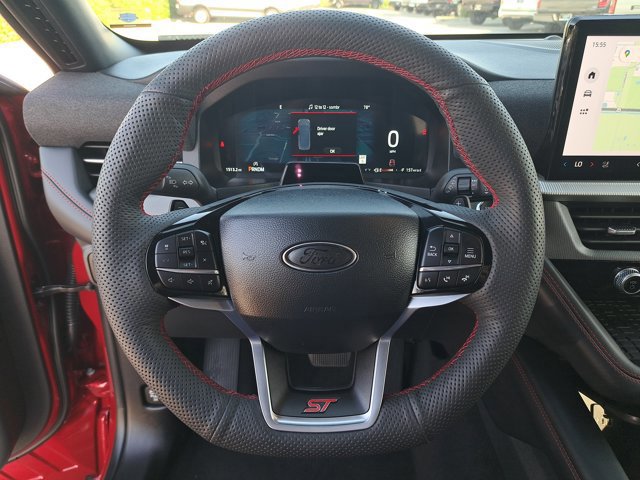 Certified 2025 Ford Explorer ST image 30