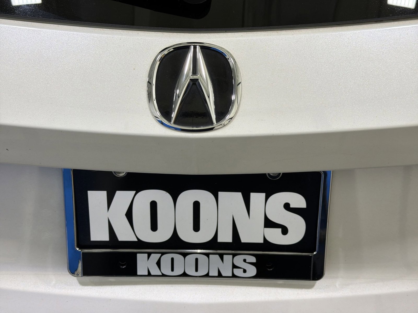 Used 2023 Acura MDX SH-AWD w/ Technology Package image 25