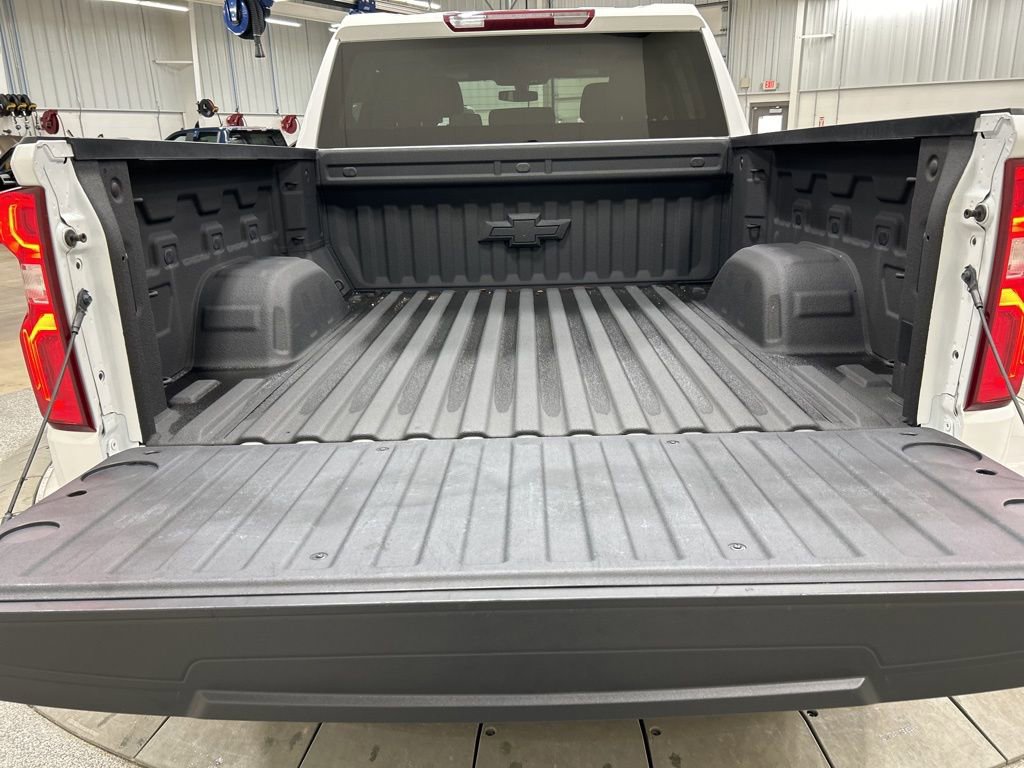 Used 2022 Chevrolet Silverado 1500 RST w/ Safety Package AWD/4WD image 28