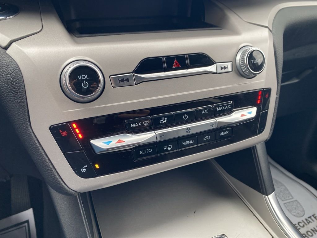 Certified 2023 Ford Explorer XLT w/ Equipment Group 202A image 45