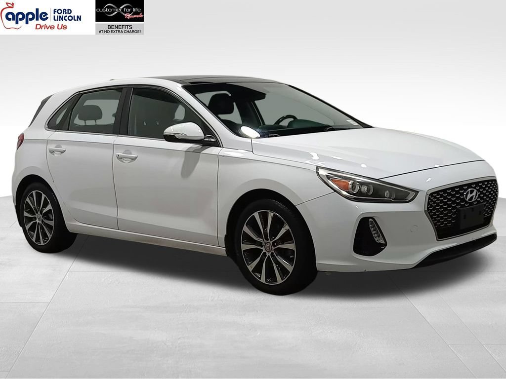 Used 2018 Hyundai Elantra GT w/ Tech Package 03 FWD image 1