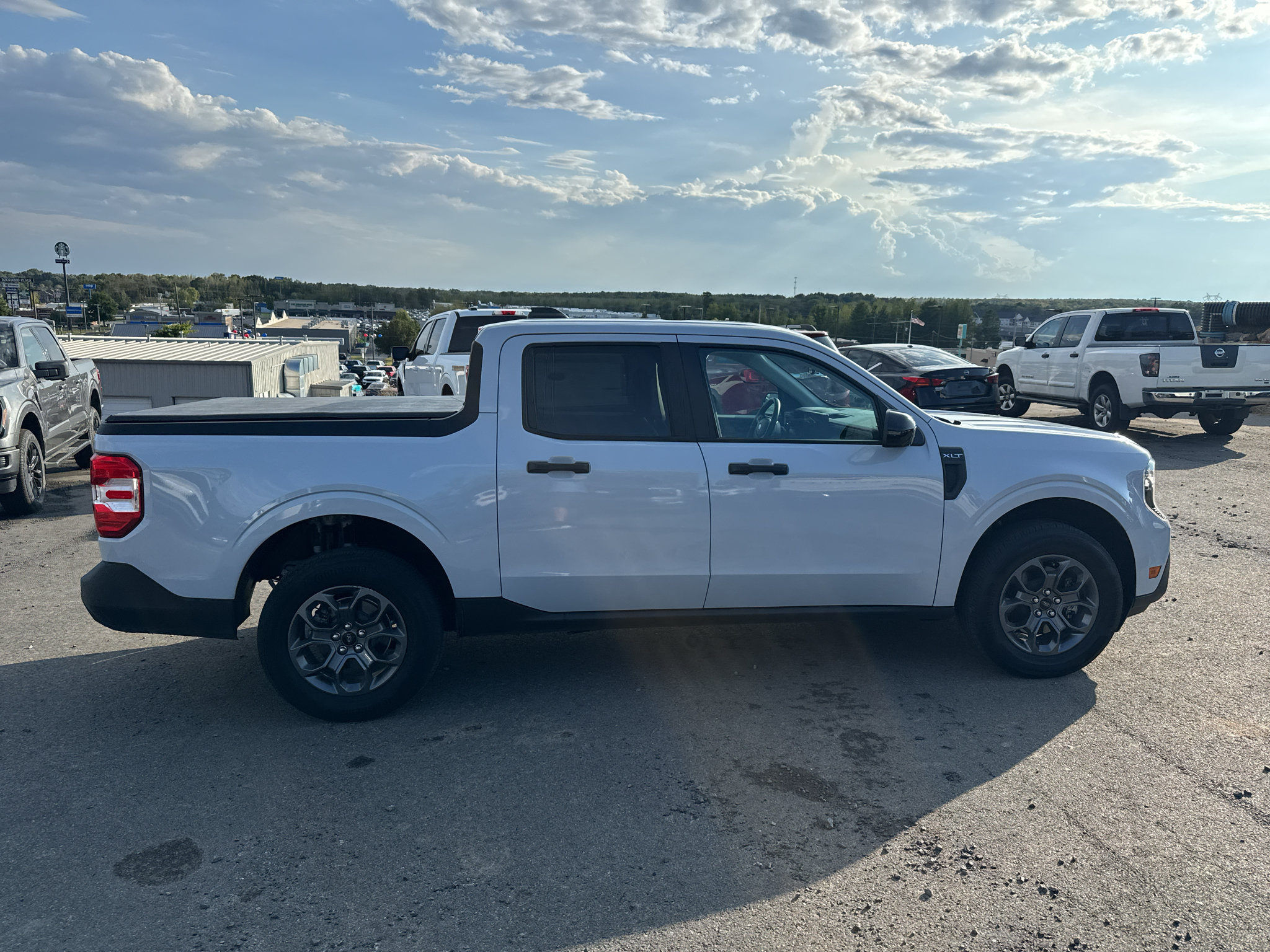 Certified 2025 Ford Maverick XLT w/ XLT Luxury Package AWD/4WD image 5