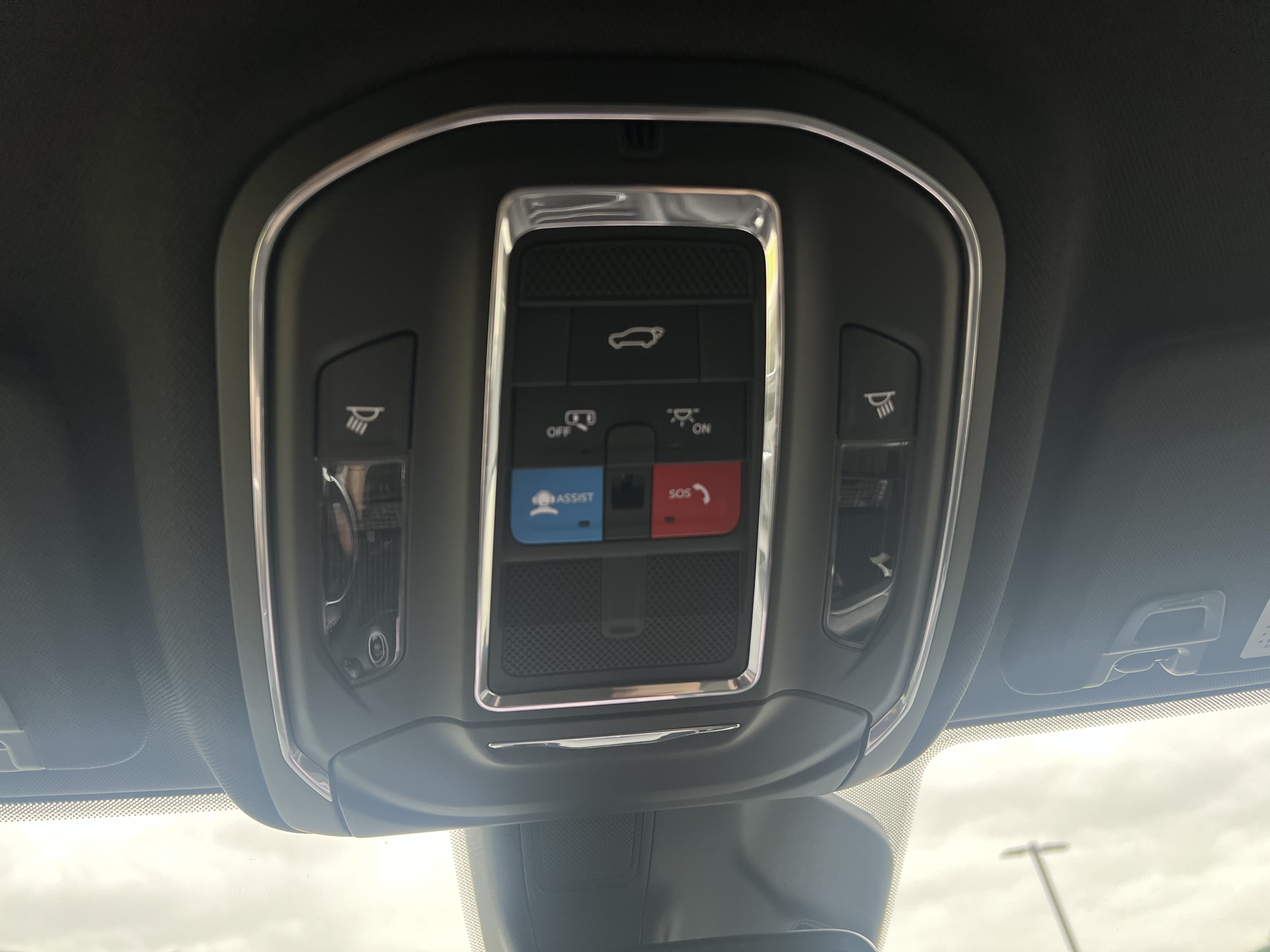 Used 2024 Jeep Grand Cherokee L Limited AWD/4WD image 19