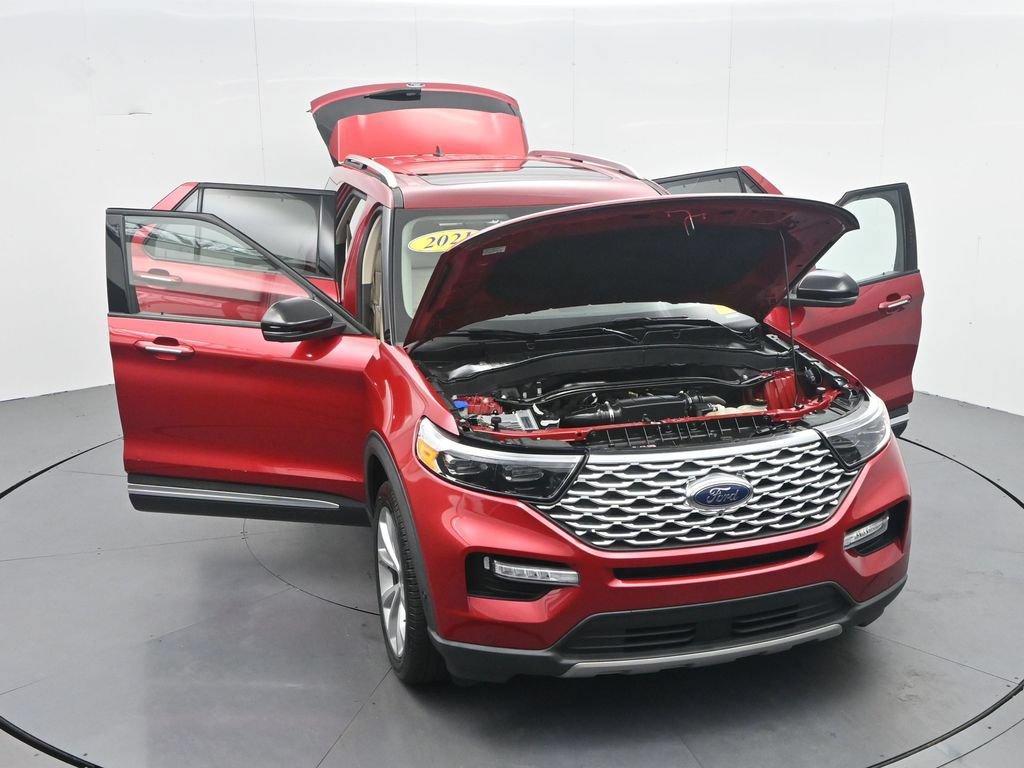 Certified 2021 Ford Explorer Platinum w/ Equipment Group 601A AWD/4WD image 47