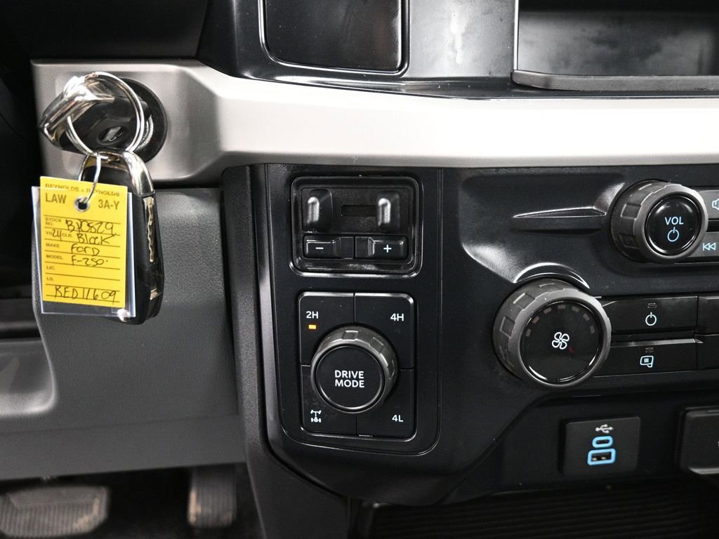 Certified 2024 Ford F250 XL w/ XL Off-Road Package image 16