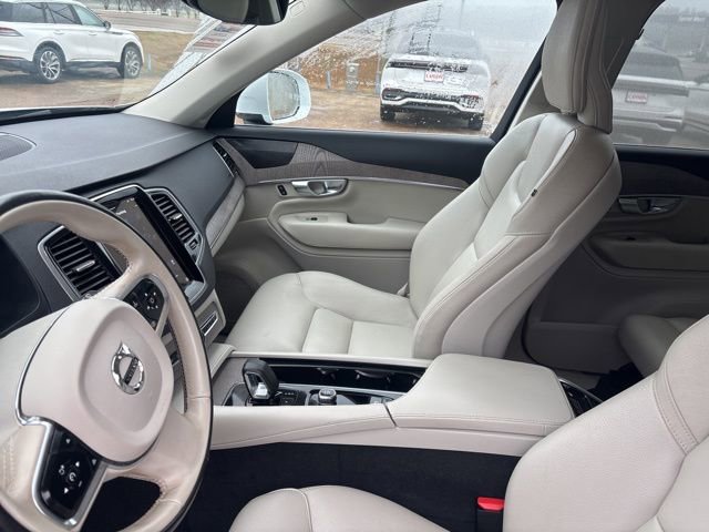 Used 2023 Volvo XC90 T8 Plus w/ Protection Package Premier image 15