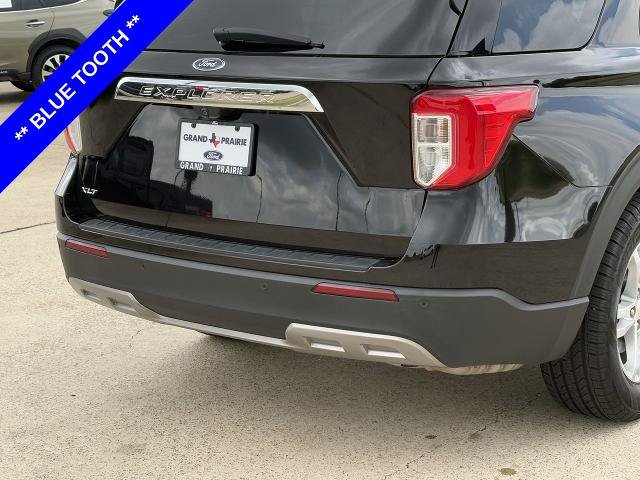 Certified 2022 Ford Explorer XLT w/ Equipment Group 202A RWD image 8