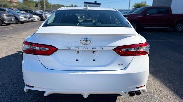 Used 2019 Toyota Camry SE w/ Carpet Mat Package FWD image 7