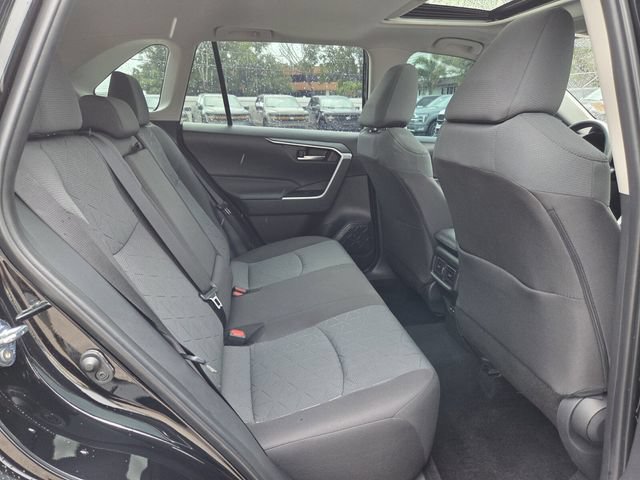 Used 2025 Toyota RAV4 XLE w/ Convenience Package FWD image 17