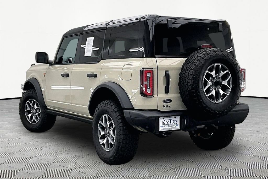 Certified 2025 Ford Bronco Badlands AWD/4WD image 13