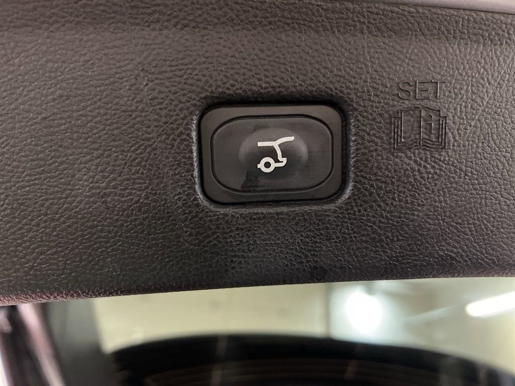 Certified 2024 Ford Edge Titanium AWD/4WD image 34