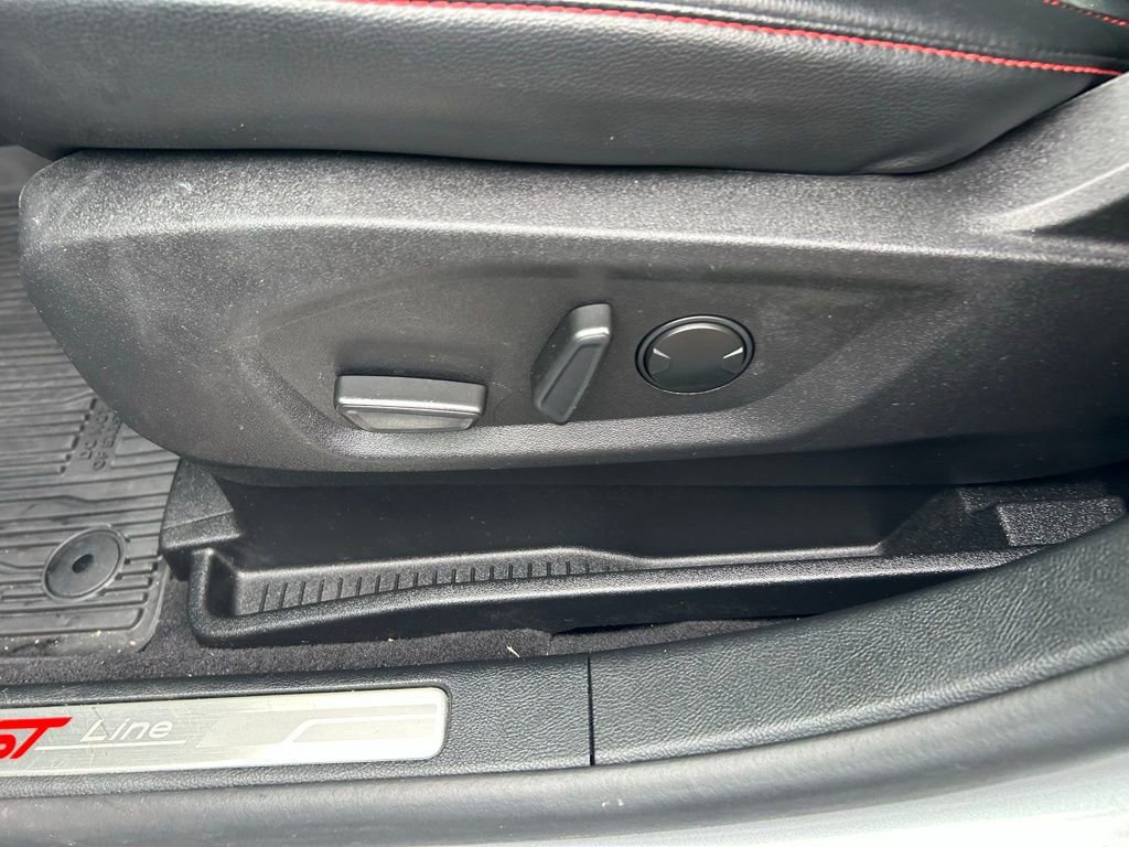 Certified 2023 Ford Edge ST-Line image 16