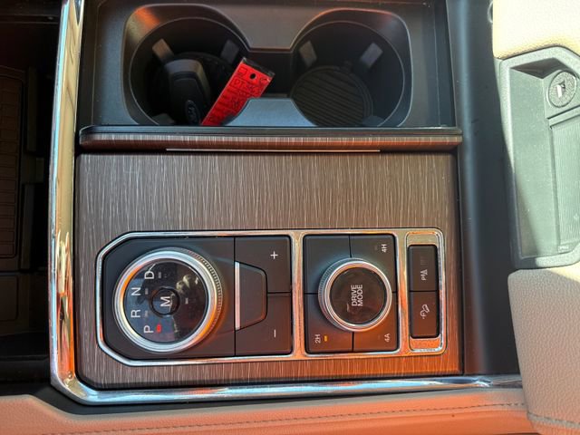 Certified 2024 Ford Expedition Limited image 19