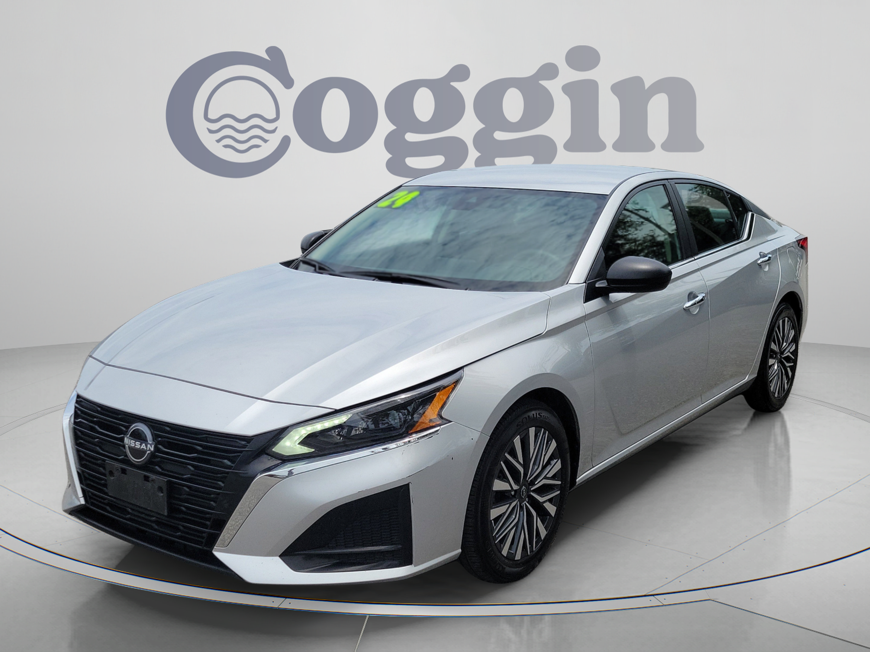 Used 2024 Nissan Altima 2.5 SV