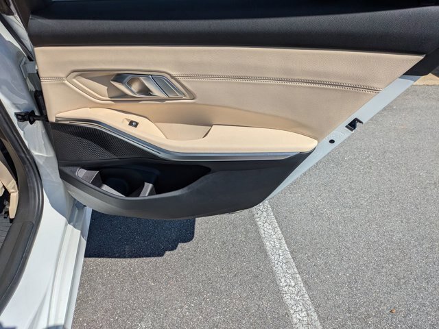 Used 2021 BMW 330i Sedan w/ Premium Package RWD image 32