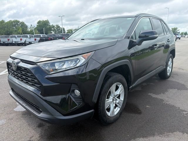 Used 2019 Toyota RAV4 XLE w/ Carpet Mat Package AWD/4WD image 2