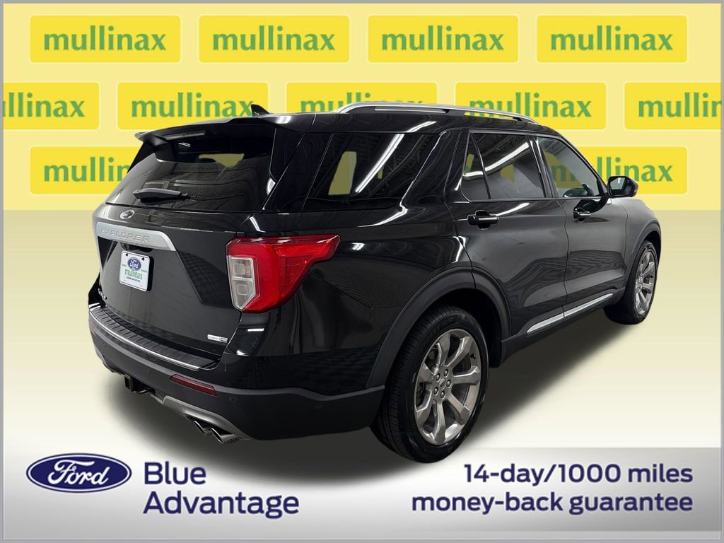 Certified 2020 Ford Explorer Platinum w/ Premium Technology Package AWD/4WD image 3