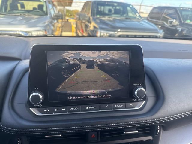 Used 2023 Nissan Rogue SV image 22