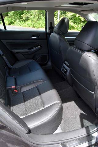 Used 2023 Nissan Altima 2.5 SL AWD/4WD image 31