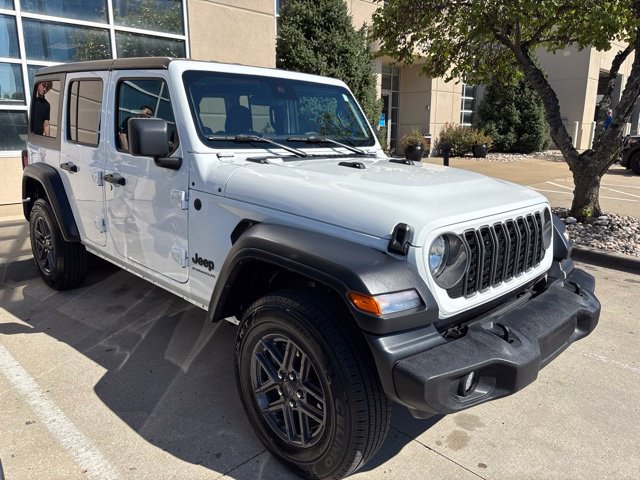 Used 2025 Jeep Wrangler Unlimited Sport AWD/4WD image 1