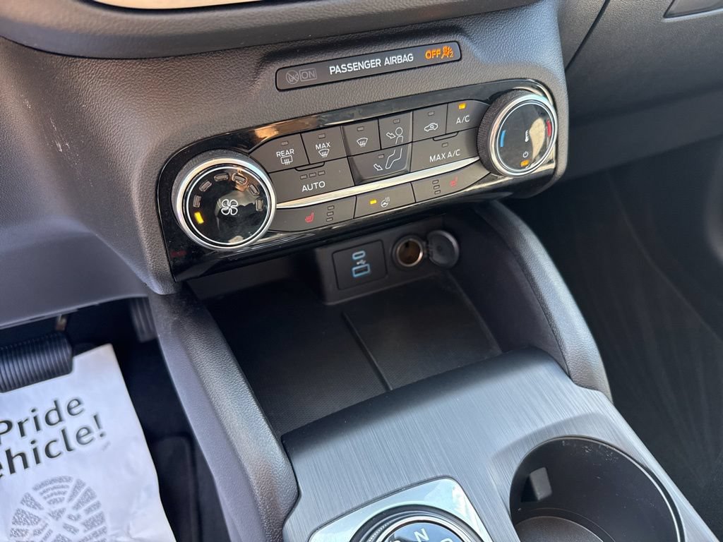 Certified 2022 Ford Escape SE w/ Cold Weather Package FWD image 22