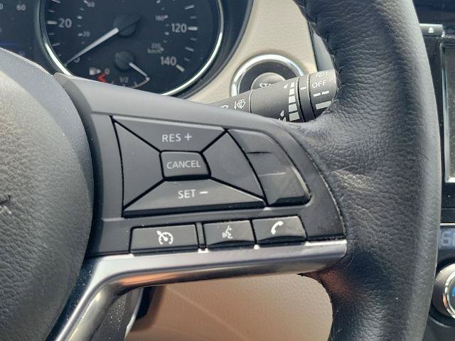 Used 2022 Nissan Rogue Sport SV AWD/4WD image 25