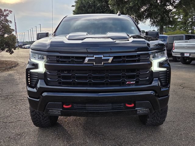 Used 2025 Chevrolet Silverado 1500 LT Trail Boss AWD/4WD image 2