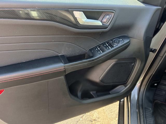 Certified 2023 Ford Escape ST-Line w/ Tech Pack #1 AWD/4WD image 16