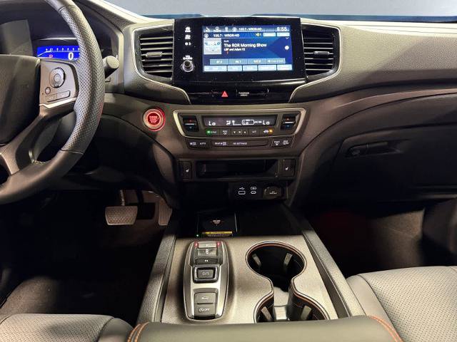 Used 2025 Honda Passport TrailSport image 15