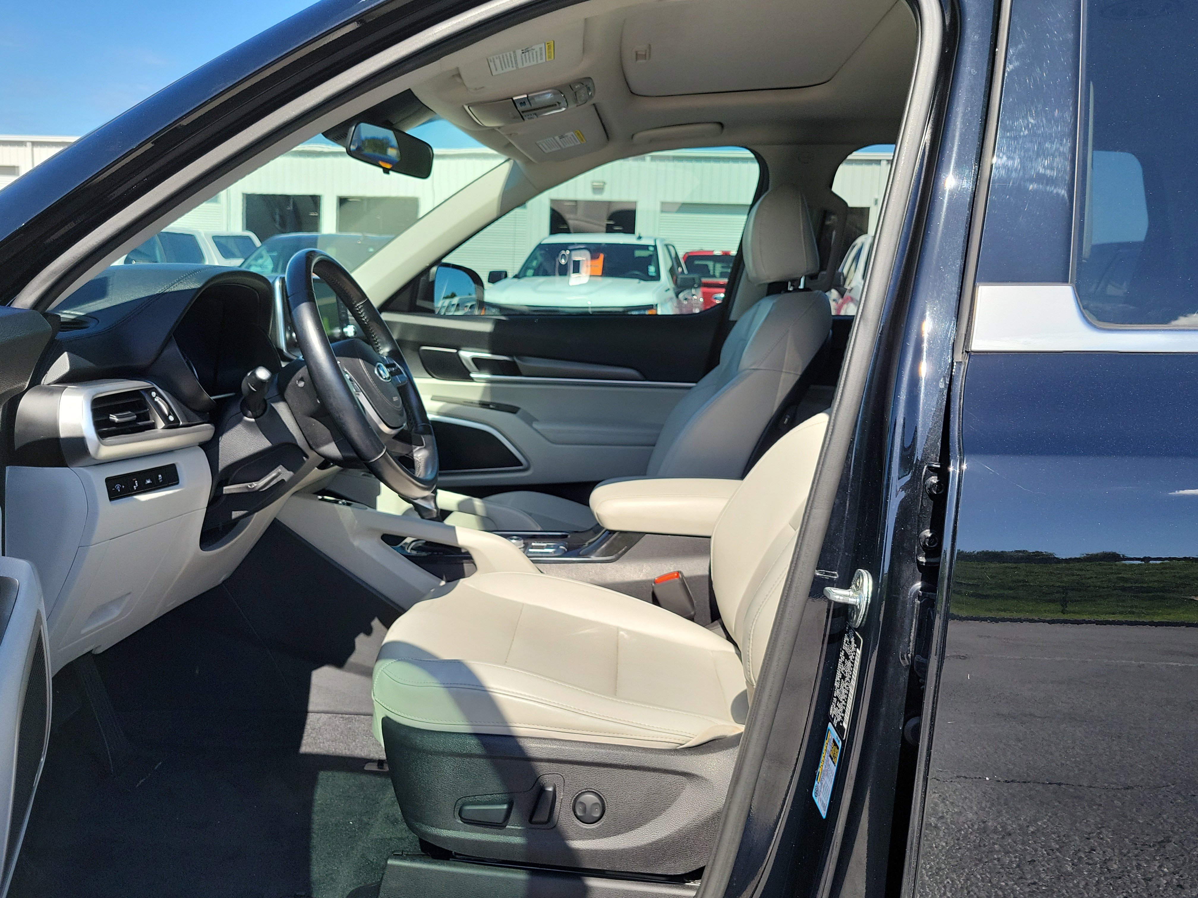 Used 2021 Kia Telluride S AWD/4WD image 21