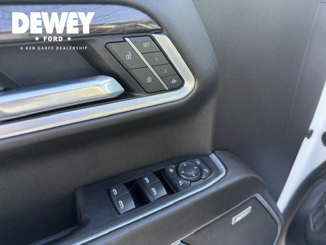 Used 2022 Chevrolet Silverado 1500 LTZ w/ LTZ Premium Package AWD/4WD image 11
