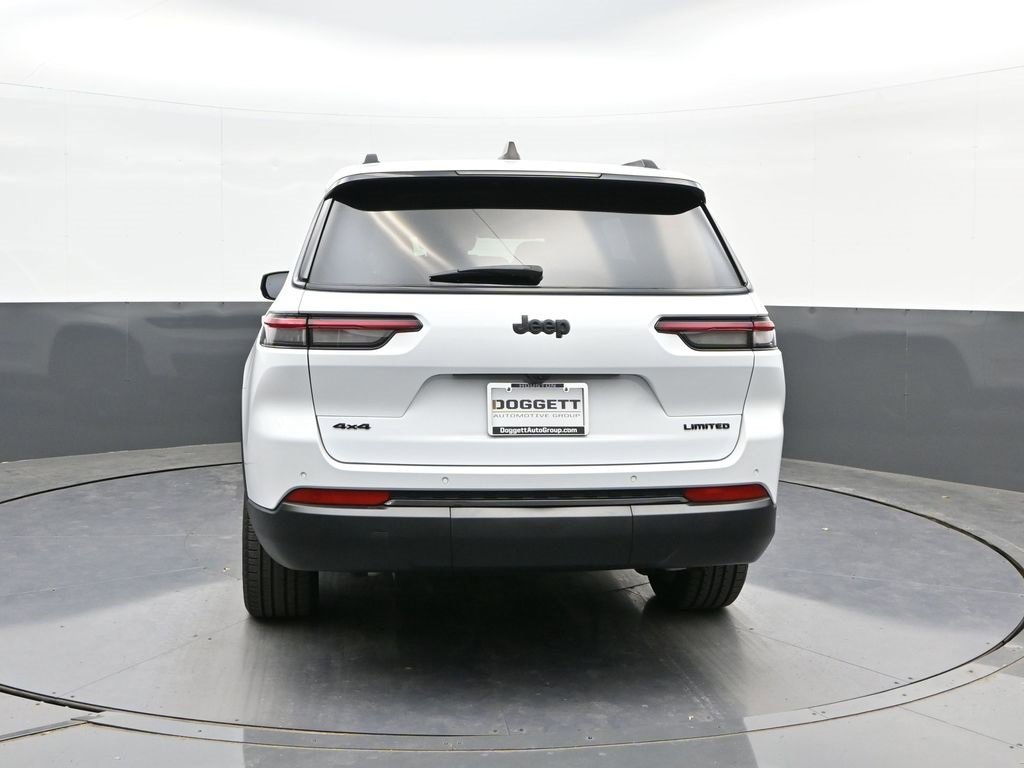 Used 2024 Jeep Grand Cherokee L Limited w/ Black Appearance Package image 8