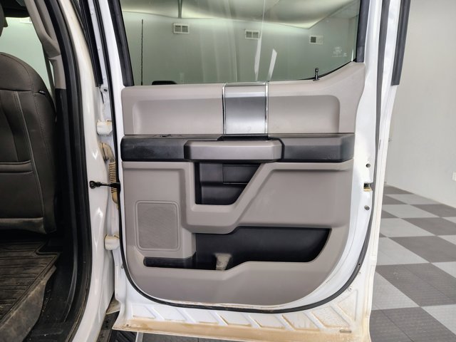 Certified 2018 Ford F150 XLT w/ Equipment Group 302A Luxury AWD/4WD image 16