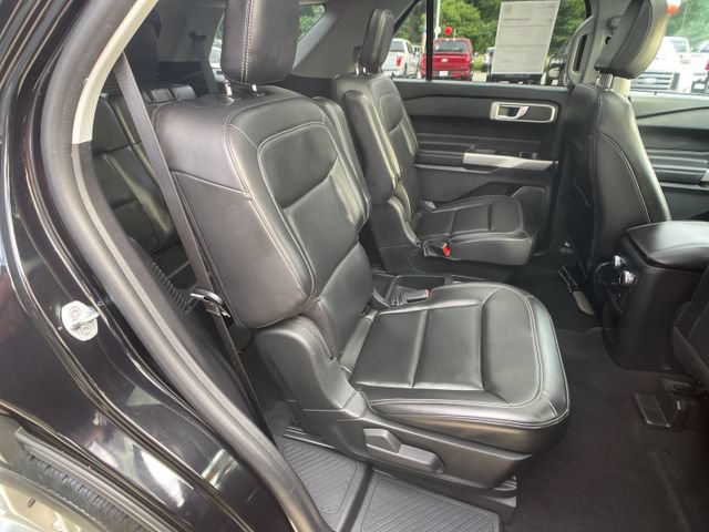 Certified 2021 Ford Explorer XLT w/ Equipment Group 202A AWD/4WD image 33