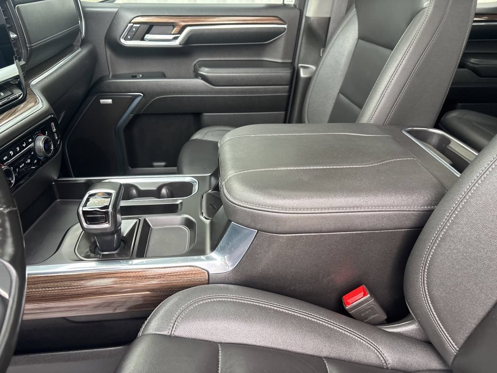 Used 2024 Chevrolet Silverado 1500 RST AWD/4WD image 22