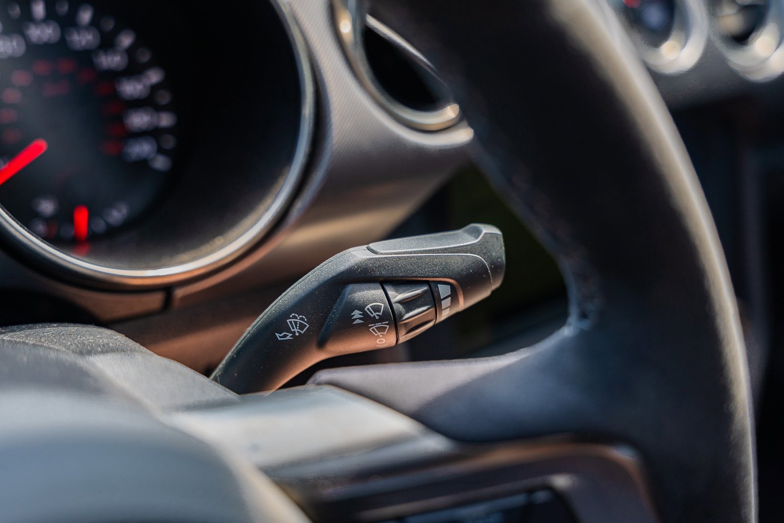 Certified 2020 Ford Mustang Shelby GT350 w/ Technology Package image 32