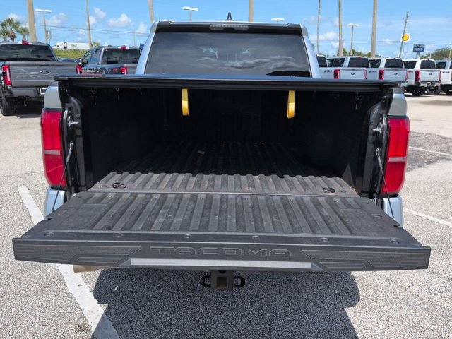 Used 2024 Toyota Tacoma SR5 AWD/4WD image 13